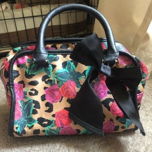 Betsey Johnson crossbody purse
